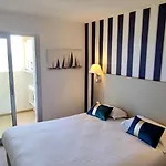 Belle Vue Acces Piscine Couverte Et Chauffee 卡内