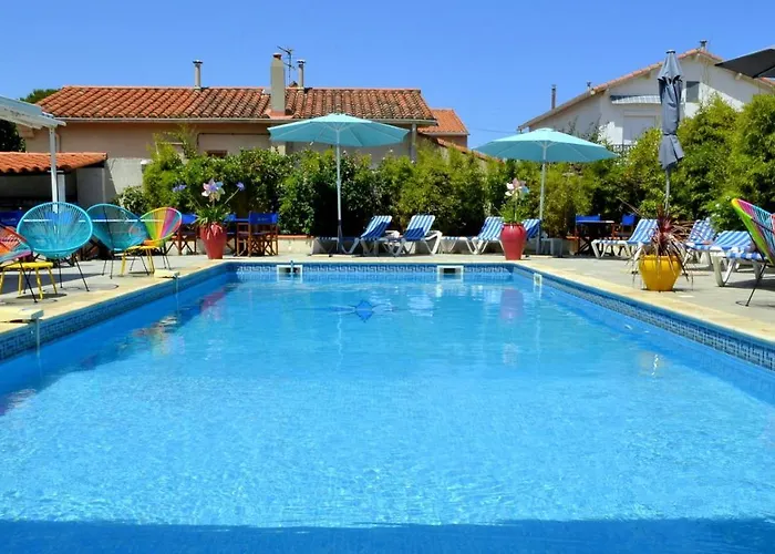 Belle Vue Acces Piscine Couverte Et Chauffee *
